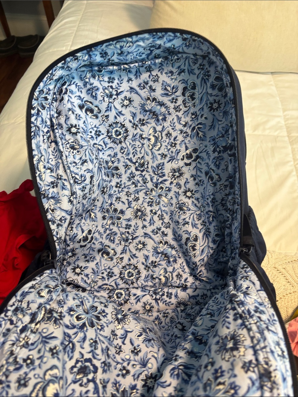 Classic Vera Bradley Navy Backpack - Durable Everyday Bag - Picture 5 of 6